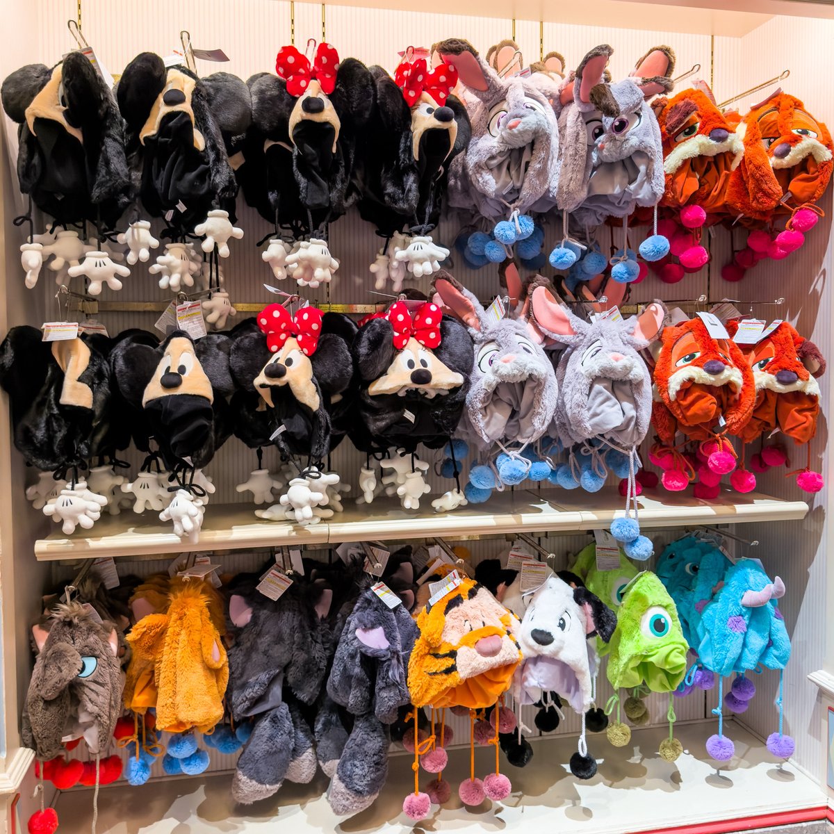 MezzoMikiD's tweet photo. 東京ディズニーリゾート
2026秋冬ファンキャップ販売中☆
https://t.co/1AMJaPq4KG https://t.co/h7xBe8WcXP