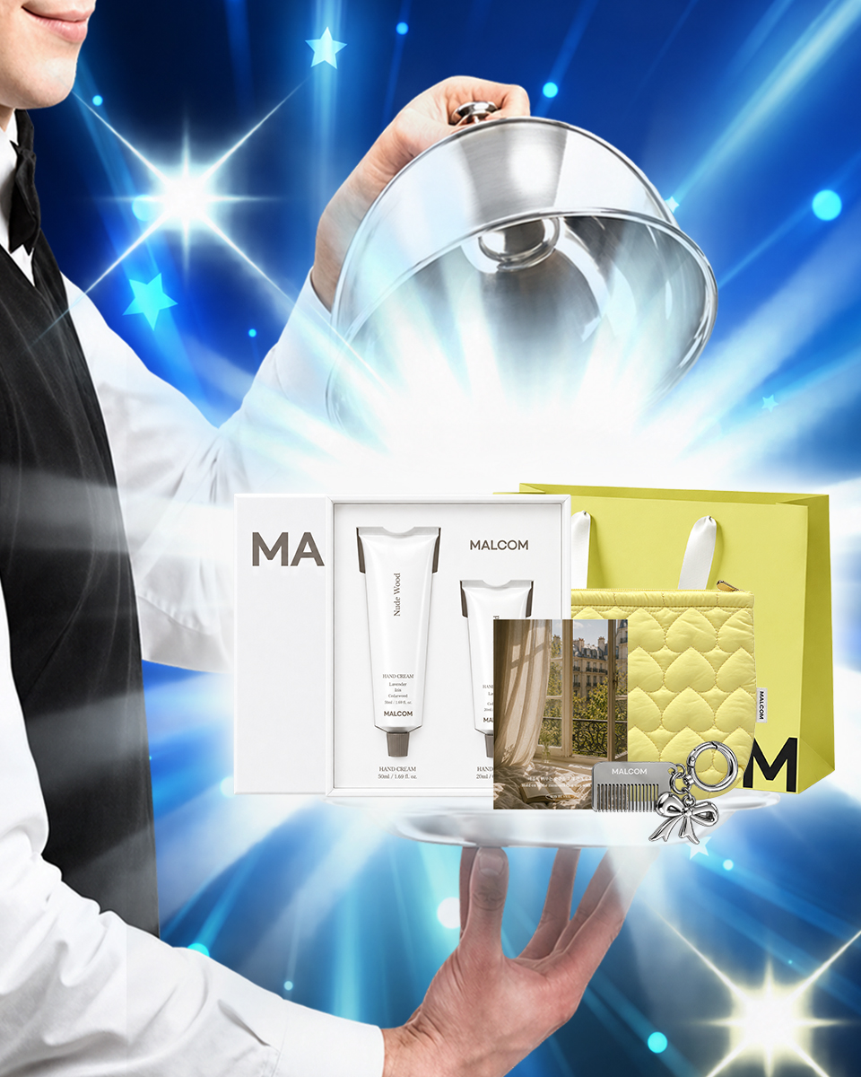 malcom_nature's tweet photo. #RT #이벤트 #체험단

핸드크림 향을 ‘손’을 위해 따로 조향한 브랜드가 있다..?

네 저희요 ( •̀ᴗ•́ )و

핸드크림 향이 실제로 머무는 곳은 ‘손’이잖아요

그런데 손은 다른 신체 부위와 피부 구조가 다르고,
손바닥과 손등도 각질층의 두께와 피부 특성이 다르거든요!

그래서 저희는 단순히 좋은 향을 담은게 아니라
실제 손에 발랐을 때 향이 어떻게 느껴지는지까지 고려해 직접 조향했어요🧪

서로 ���른 무드의 향도 3가지나 준비했다는 사실💌

SUNLIT EARL GREY | 바쁜 하루에 기분 좋은 틈을 만들어주는 향
NUDE WOOD | 나만의 분위기를 차분하고 선명하게 만들어주는 향
AMBER MUSK | 따뜻한 온기가 손끝을 감싸는 듯한 향

카카오톡 선물하기 단독 선런칭 기념🎉
손드베일 퍼퓸 핸드크림 듀오세트 받아가실 분?!

핸드크림 듀오세트 (50ml+20ml)는 물론,
지금 카카오톡 선물하기에서만 함께 드리는
미니 파우치·빗 키링·엽서 카드·쇼핑백까지 풀 세트로!💝

직접 써보고 솔직한 후기 남겨주실 3분 모십니다 ദ്ദി ˉ͈̀꒳ˉ͈́ )✧

📌 RT + 듀오세트 찜 인증샷 인용하면 참여 완료!
🔗 https://t.co/d8VajFqlH5

자세한 이벤트 내용은 타래로👇