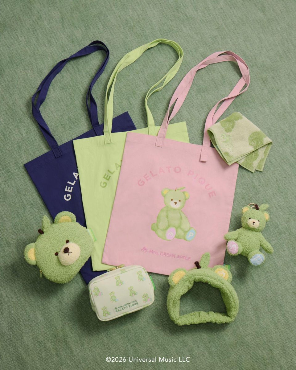 wwd_jp's tweet photo. 「ジェラート ピケ」がMrs. GREEN APPLEと初コラボ　青リンゴ姿の“グリベア”をあしらったルームウエアや雑貨を発売
https://t.co/p9igBw8cAX https://t.co/gw2uovlsK3
