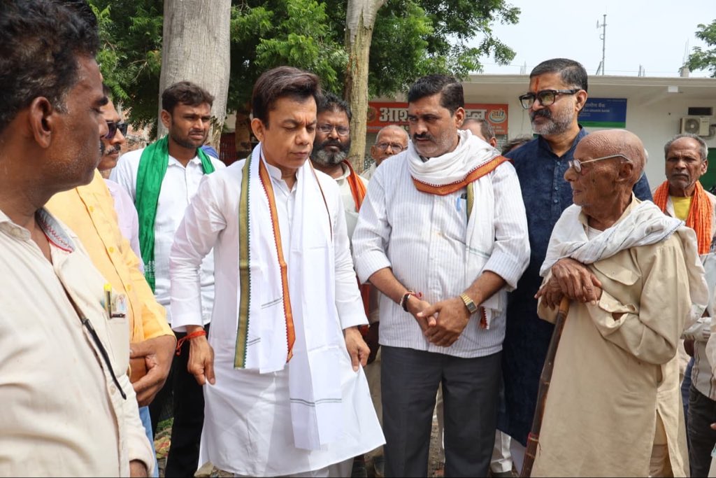 PtAnupammishra's tweet photo. सोनभद्र प्रवास के दौरान आदिवासी समुदाय द्वारा पेयजल की गंभीर समस्या हमारे संज्ञान में लाई गई थी, जिस पर संबंधित ज्ञापन को हमने लखनऊ वापस आकर तत्काल अतिरिक्त मुख्य सचिव के समक्ष रखा। उन्होंने त्वरित संज्ञान लेते हुए संबंधित अधिकारियों को आवश्यक कार्रवाई के निर्देश दिए।
आज सोनभद्र ज़िलाध्यक्ष द्वारा अवगत कराया गया कि इस प्रकरण में कार्यवाही प्रारंभ हो चुकी है। त्वरित संवेदनशीलता और कार्रवाई के लिए ACS महोदय का आभार। 🙏

जनहित के लिए सदैव समर्पित।
जनता की आवाज़- राष्ट्रीय लोक दल