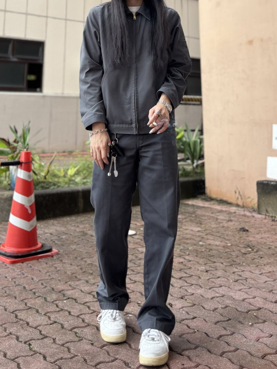 wxgaj's tweet photo. Dickies 874とアイゼンハワージャケット、靴はNikeのAF1。去年から個人的にDickiesがアツい。カートリッジ的一生モノ概念。 https://t.co/UEzmH2KNst