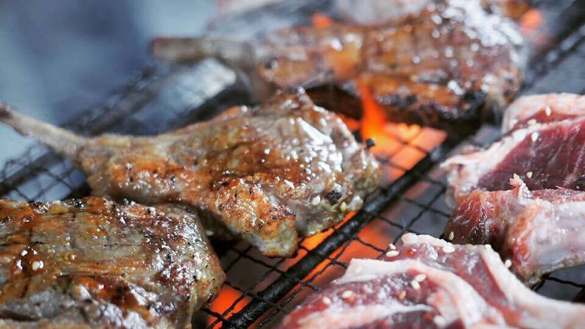 event_checker's tweet photo. 中野に羊グルメが大集合！

「羊フェスタ2026」開催🥩 

世界各地の羊料理をはじめ
羊毛・羊雑貨・クラフト・体験企画など
“羊”の魅力をたっぷり楽しめる2日間

📅 11/7(土)-8(日)
📍 中野セントラルパーク
🎟 入場無料

→ https://t.co/RzAXU79TL3 https://t.co/zQfDgvfFJ7