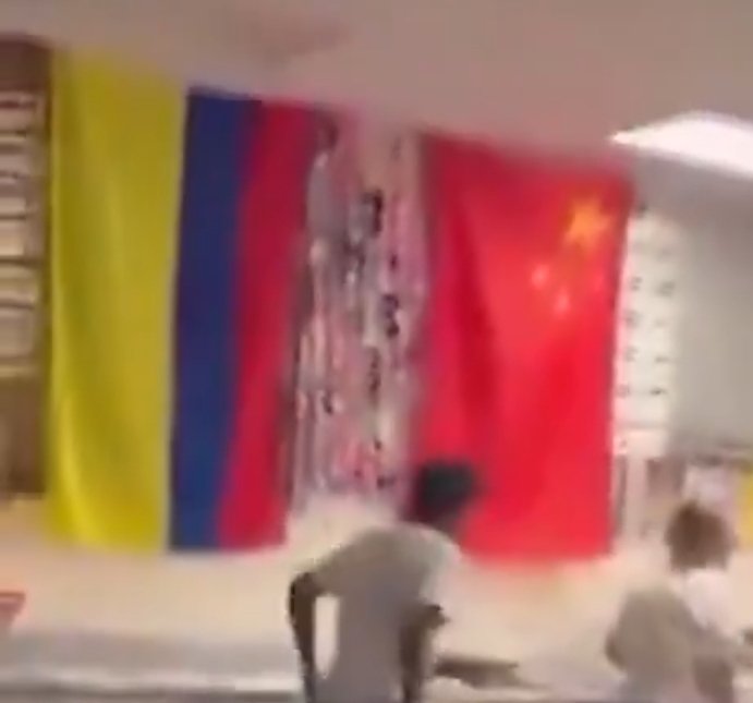 SR_eth's tweet photo. @AddictKE_ >ccp flag
>venzelean flag
>trans flag
>Frida Kahlo (a communist) https://t.co/JOdT854Kn0