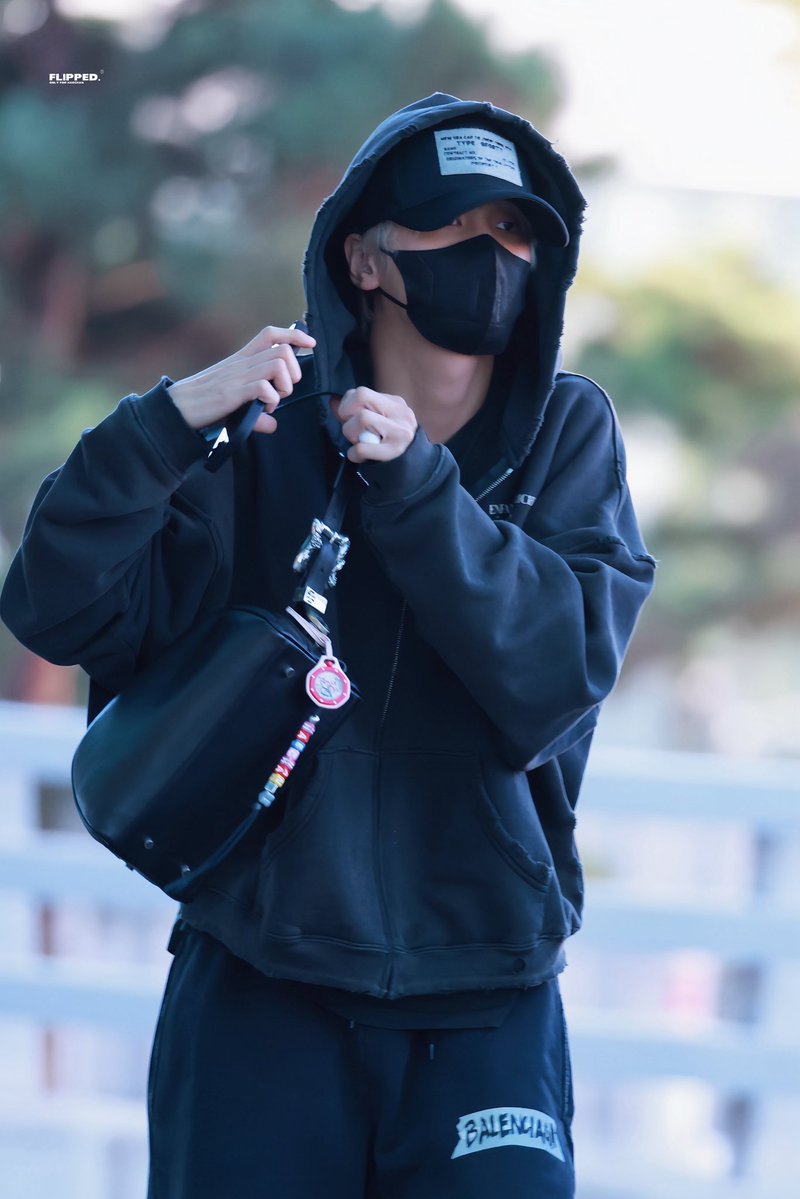 FLIPPED_HaeChan's tweet photo. 261002 출국 

#해찬          #HAECHAN         #NCT127 https://t.co/x5VkcNKtx3