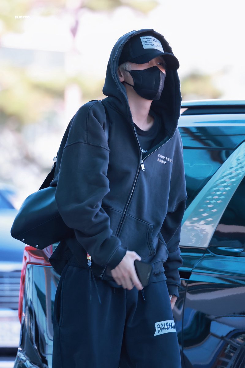 FLIPPED_HaeChan's tweet photo. 261002 출국 

#해찬          #HAECHAN         #NCT127 https://t.co/x5VkcNKtx3