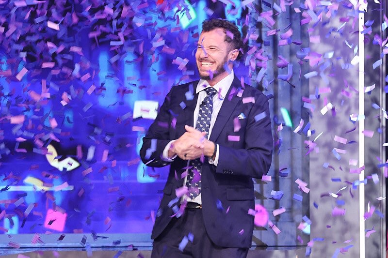 griffinsveto's tweet photo. hang it in the lourve. #bb28 https://t.co/gEQ3MOgEEQ