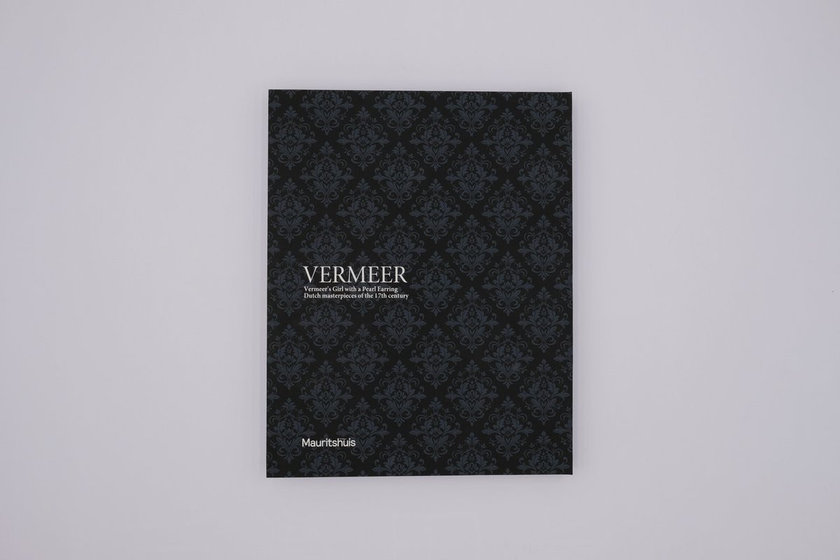 Vermeer2026's tweet photo. #フェルメール展 の図録・一部オリジナルグッズは、ネット通販でもお求めいただけます。

本展開催の記念に、ぜひご覧ください。

ライトアップショッピングクラブ
https://t.co/2Ax6hB4rse

にっぽん津々浦々 楽天市場店
https://t.co/iUVGdFbEuN

Fan-Xross モール
https://t.co/1v0f0pD0EI

銀座 蔦屋書店（店舗・オンラインストア）
https://t.co/zYStQTo26y