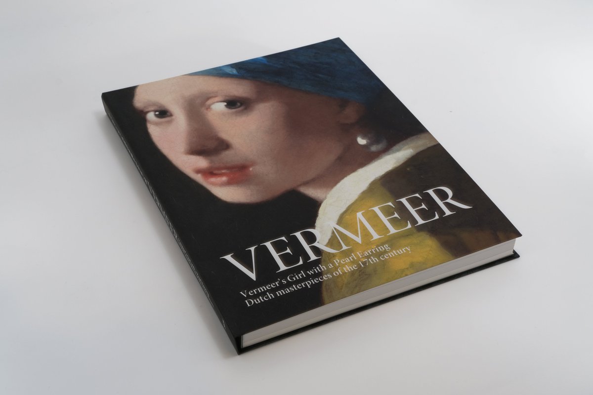 Vermeer2026's tweet photo. #フェルメール展 の図録・一部オリジナルグッズは、ネット通販でもお求めいただけます。

本展開催の記念に、ぜひご覧ください。

ライトアップショッピングクラブ
https://t.co/2Ax6hB4rse

にっぽん津々浦々 楽天市場店
https://t.co/iUVGdFbEuN

Fan-Xross モール
https://t.co/1v0f0pD0EI

銀座 蔦屋書店（店舗・オンラインストア）
https://t.co/zYStQTo26y