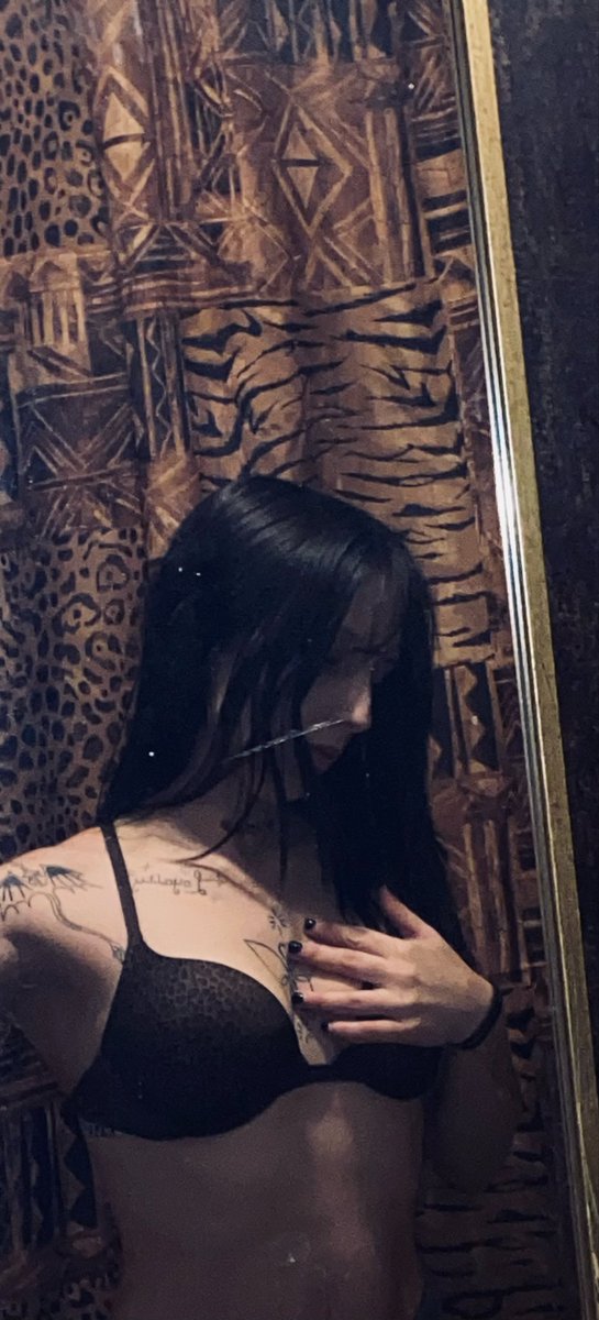 Wookiezhi8's tweet photo. come play in the dms 😏🖤.
#Content #ContentDrop #OFModel #linkclickspoilers #PAWG #ContentStrategy #wookie333wk #findomcommunity #xvideosِ #paypiggys #linkinthebio #NewContent #Toes #Fetish #MILF https://t.co/ooVO3C6ItZ
