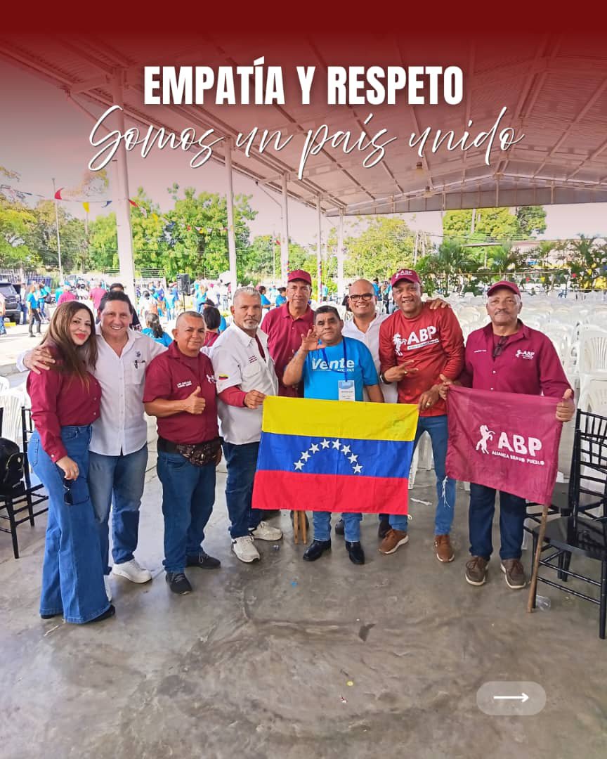 ANTONIOLEIVA4's tweet photo. Arriba corazónes 💛💙❤️ https://t.co/MutwrQJKBw