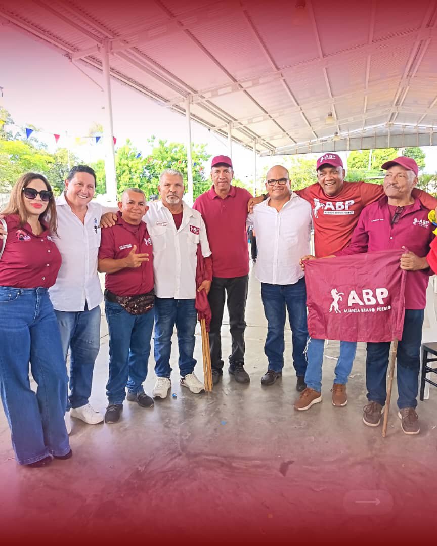 ANTONIOLEIVA4's tweet photo. Arriba corazónes 💛💙❤️ https://t.co/MutwrQJKBw