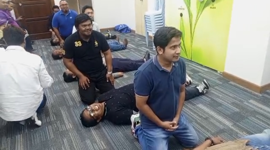 gisbtraining's tweet photo. [2] Basic Occupational First Aid (BOFA) Training Day 1 on 19 November 2025 at Seremban, Negeri Sembilan

#GLOBALINFOSKILLS
#GISBTRAINING
#BOFA
#TRAININGPROVIDER
#PENYEDIALATIHAN https://t.co/odu932mdky