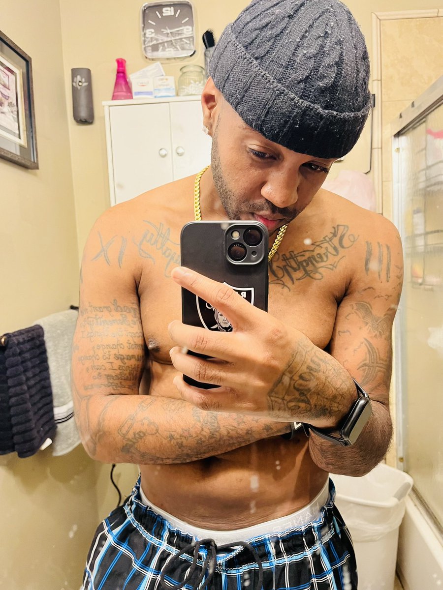 Montae92's tweet photo. Who!😏😏 https://t.co/KQWnPtExpi