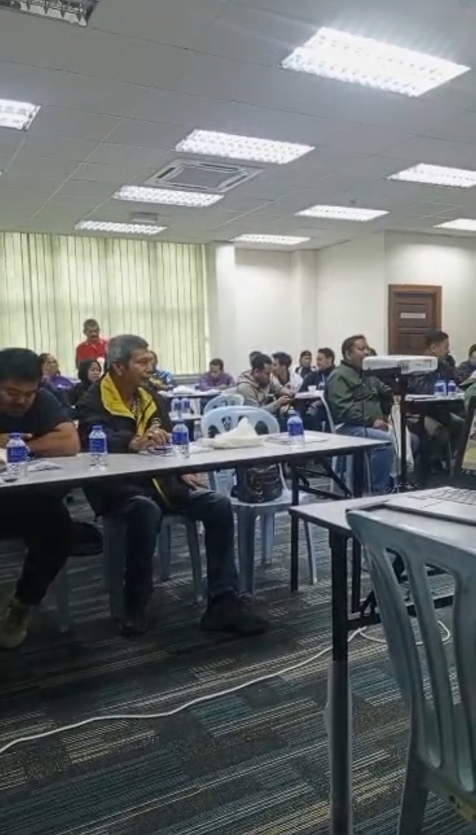 gisbtraining's tweet photo. [1] Basic Occupational First Aid (BOFA) Training Day 2 on 20 November 2025 at Seremban, Negeri Sembilan

#GLOBALINFOSKILLS
#GISBTRAINING
#BOFA
#TRAININGPROVIDER
#PENYEDIALATIHAN https://t.co/QXOHYdpl5H
