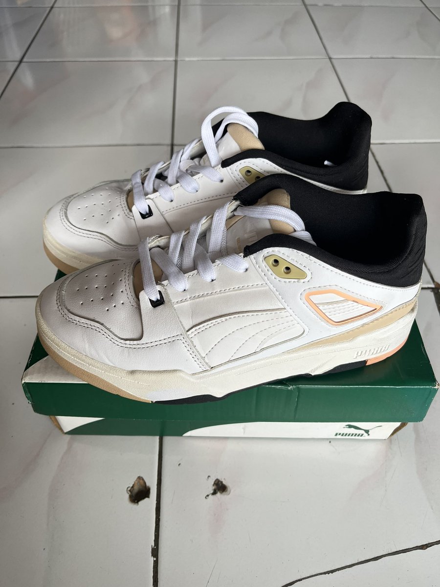 echaniwasoyo's tweet photo. WTS PUMA x NCT 127
❗️slipstream shoes hanya dipakai 1x
📏size 38 (24cm)
💸 600K (negotiable) 
❗️kondisi bagus
❗️include kardus 
🍊oren / kirim manual
🤏cocok banget buat redline jkt

tag. puma shoes nct 127 preloved nct redline #redlinejkt https://t.co/gSdEWgBWID