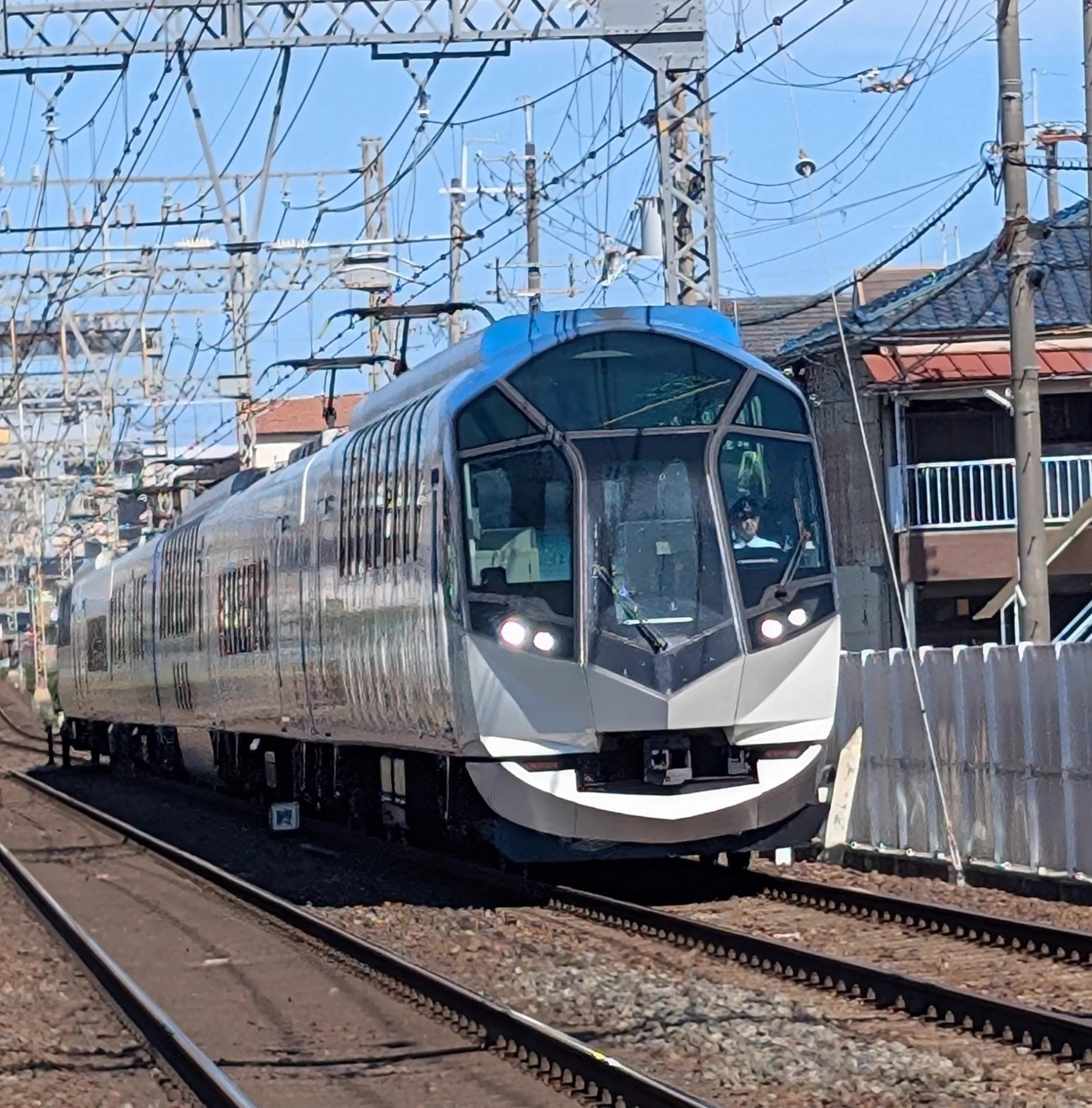 鉄飛🚋💨🐯 on X: 