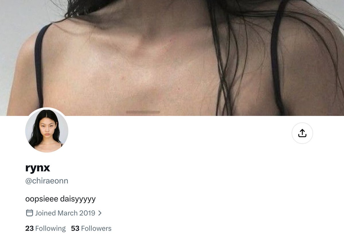 rabgelly's tweet photo. Iknw exactly wht these 2 acc. are trying to do. They’re doing this to get back at rg for, teaching them a lesson(if you know, you know.)honestly, these two are pretty well-known in this fandom too. 👀 They’re also known in other fandoms.

Hiding behind dummies like a dumbass. 🤡 https://t.co/7gPABiF23Z