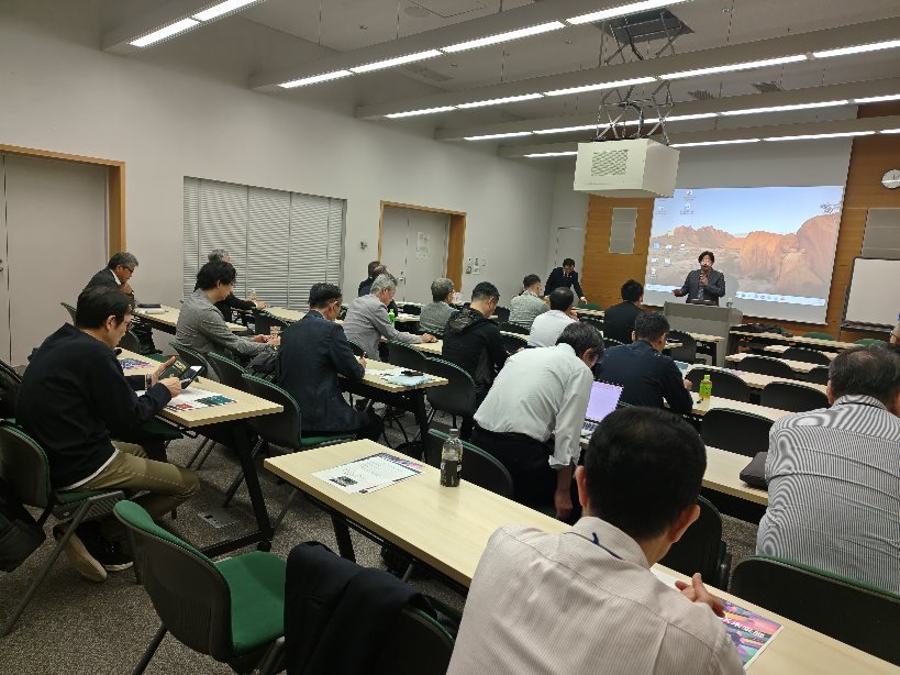 kanbee_one's tweet photo. ギリギリ本会議に間に合った
山形市で某会合始まりました😅 https://t.co/TOt41N9Vat