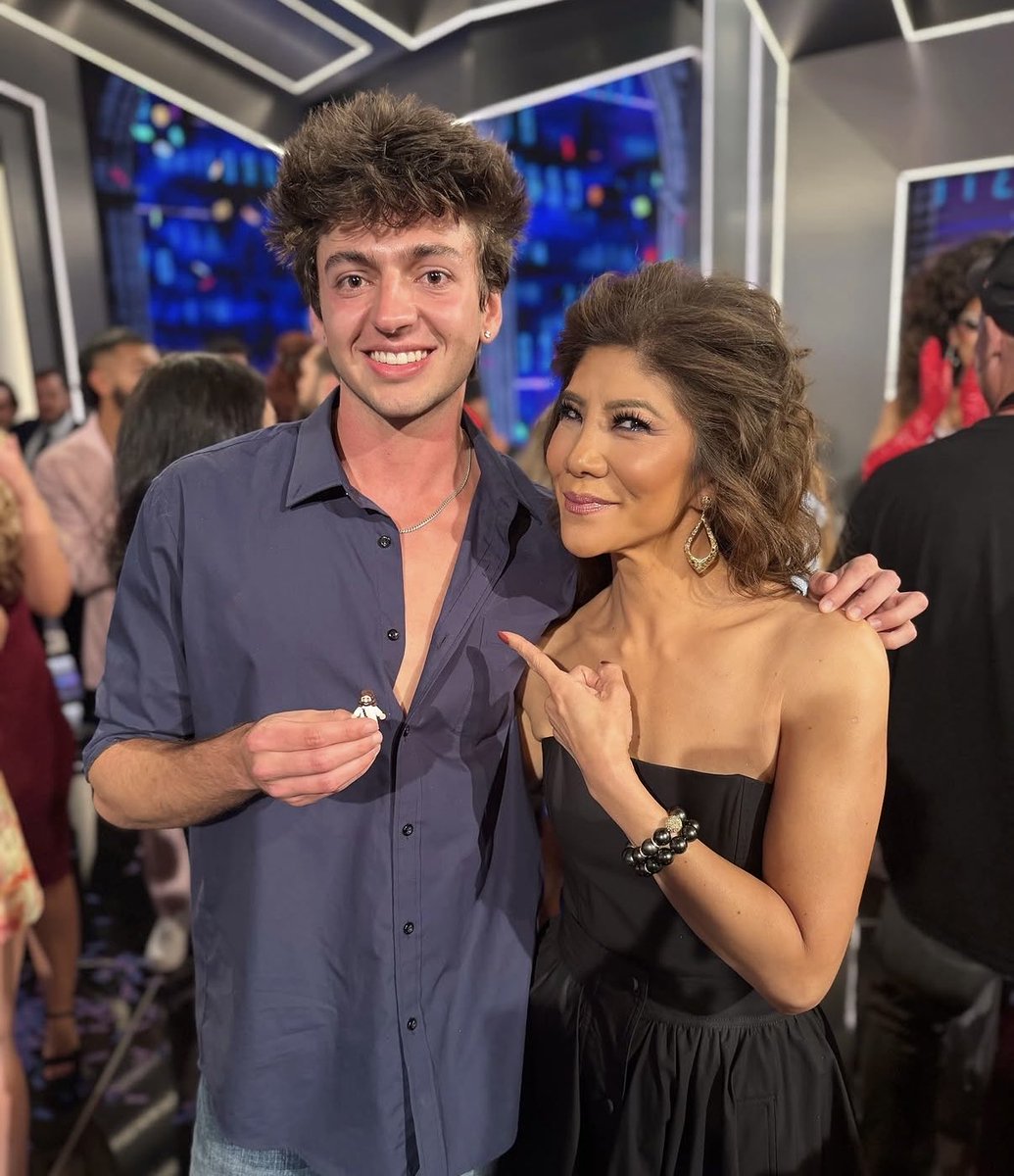 festerrrrrrr's tweet photo. he looks miserable, oh my god. bless him 💔 #bb28 https://t.co/WKqBwdgn0S