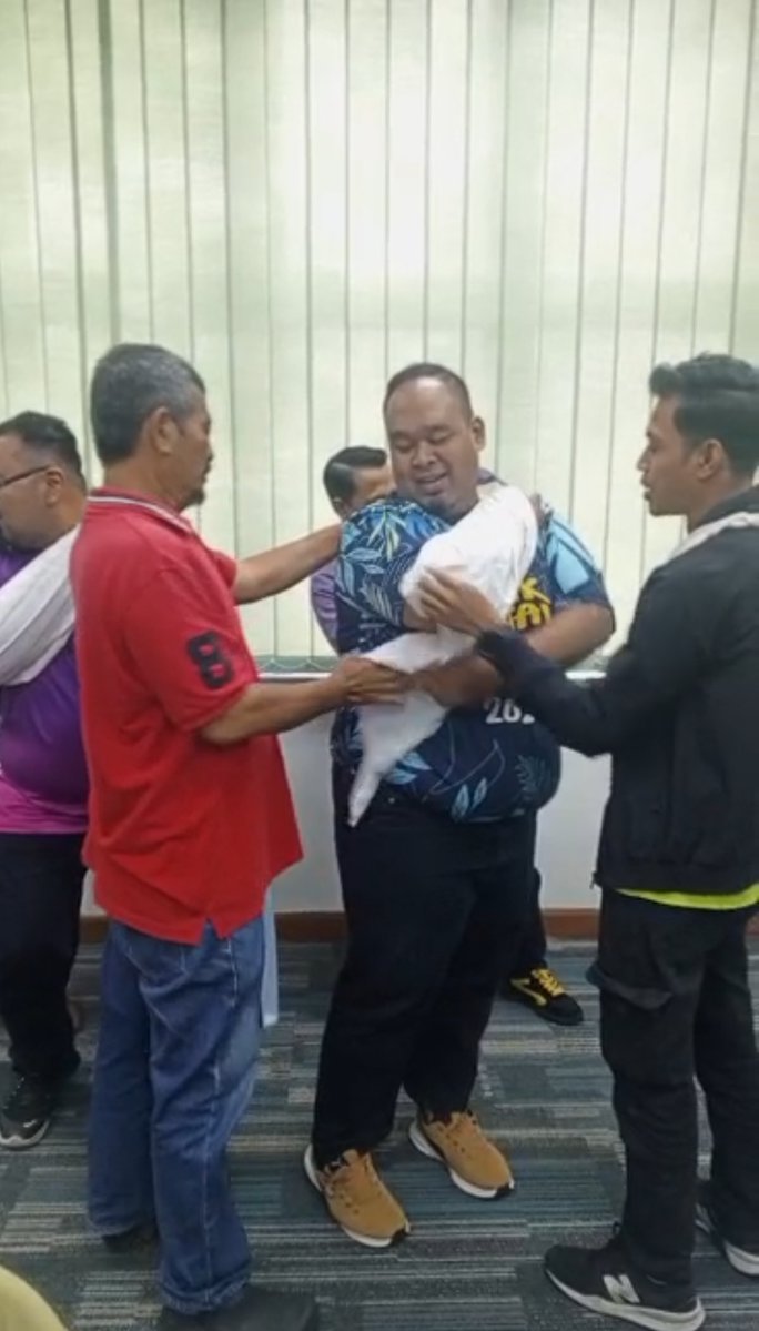 gisbtraining's tweet photo. [2] Basic Occupational First Aid (BOFA) Training Day 2 on 20 November 2025 at Seremban, Negeri Sembilan

#GLOBALINFOSKILLS
#GISBTRAINING
#BOFA
#TRAININGPROVIDER
#PENYEDIALATIHAN https://t.co/7dlI8ZXDR0