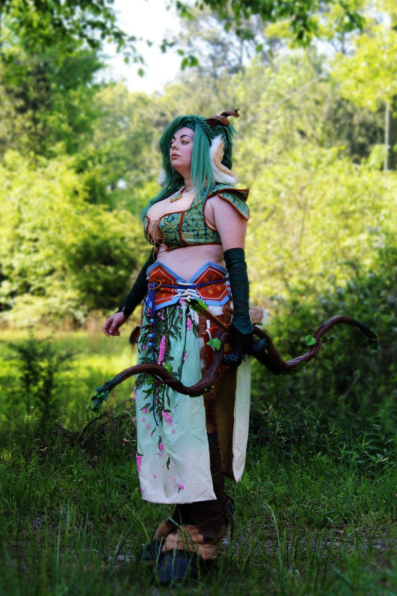 yub_yub_cosplay's tweet photo. I should wear this cosplay again.
Photos, editing, and cosplay by me.

Ranger Fearne design by @ErenAngiolini.
Fearne is property of @CriticalRole and Ashley Johnson.

#criticalrole #bellshells #fearnecalloway #fearnecosplay https://t.co/nIRa9ZRTwo