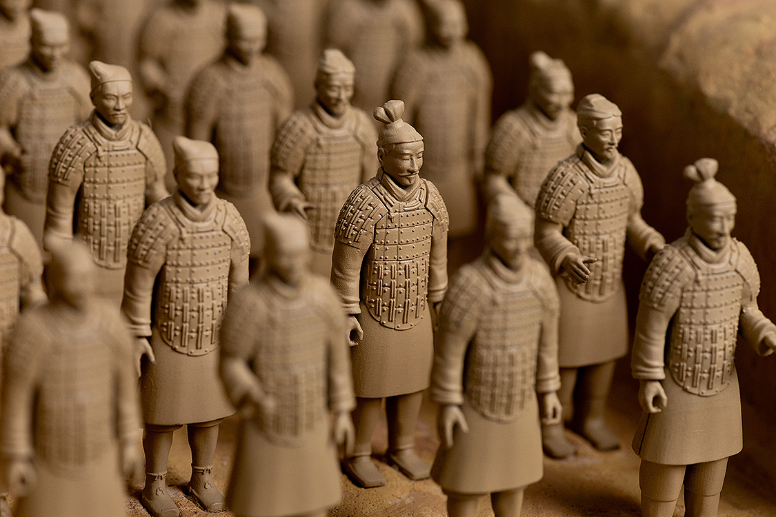 gsc_goodsmile's tweet photo. ◤ 新商品情報 ◢

　兵馬俑
＿＿＿＿＿＿＿

「兵馬俑」の壮大な姿を、
1/35スケールのプラキットで立体化。

兵士は異なるパーツを組み合わせることで、
256通りのポーズが選択可能となっています。

▼ご予約はこちら
https://t.co/UQyiwtekIi

#StudioSYUTO https://t.co/UwYXkcgmsW