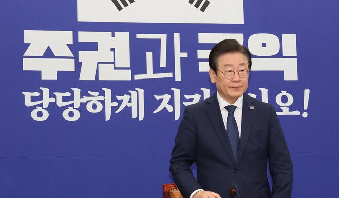 KoreaElect69833's tweet photo. President Lee Jae-myung: “Ukraine has not only made me look like a liar, but is also trying to provoke a war on the Korean Peninsula. If it refuses to issue a public apology, we will take further measures. This is a matter of national dignity.”

As tensions continue to escalate between South Korea and Ukraine over the public disclosure of the transfer of North Korean prisoners of war, President Lee made an unusually direct statement, formally condemning Ukraine over the issue.