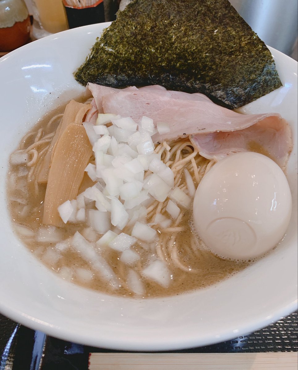 _x682's tweet photo. お昼食べた鮮魚の白湯そば！ https://t.co/Ph6FkFmt5U