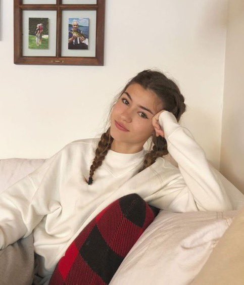 HannahA125's tweet photo. Hey Hey dm me  #cumtribute #dmme https://t.co/FBWRhfRt6C