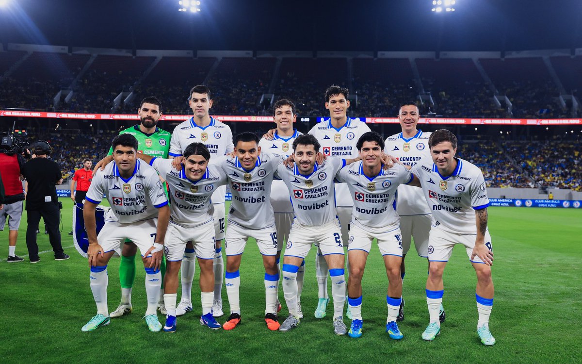CruzAzul's tweet photo. 💙🤍💙🤍 https://t.co/w8T5svf3Vo