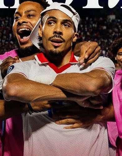NashleyGardy's tweet photo. Ou twò stil Isidor monchèrrr ! 
Yon humain ou ye ?😂😭😂 https://t.co/sPD53X2Jzr