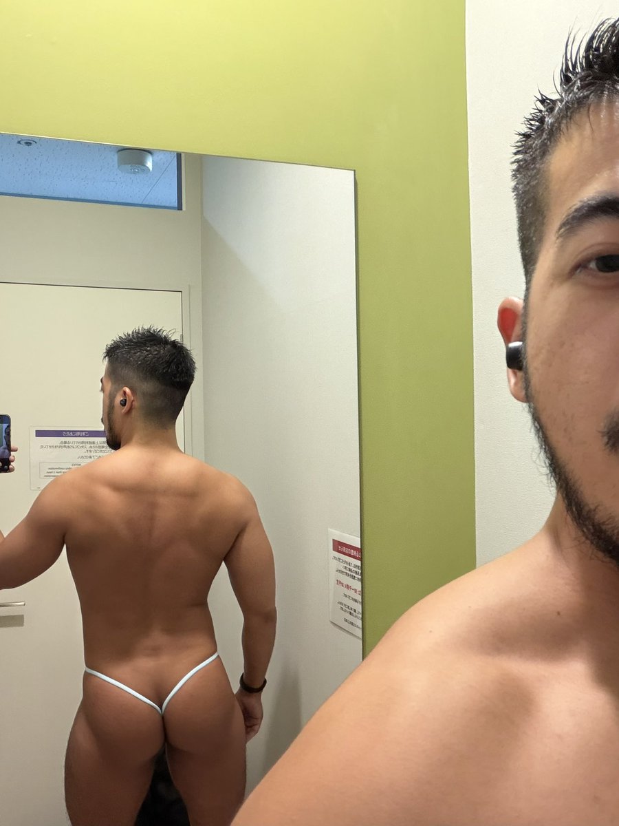 miniplums3's tweet photo. 先日買っちゃったGX3のパンツ🩲

Tバックっぽいけど後ろがYになるのがかわいい🥰

おまけのポーチバッグも生地しっかりしてて使いやすそう✨ https://t.co/2qzoReRCEQ