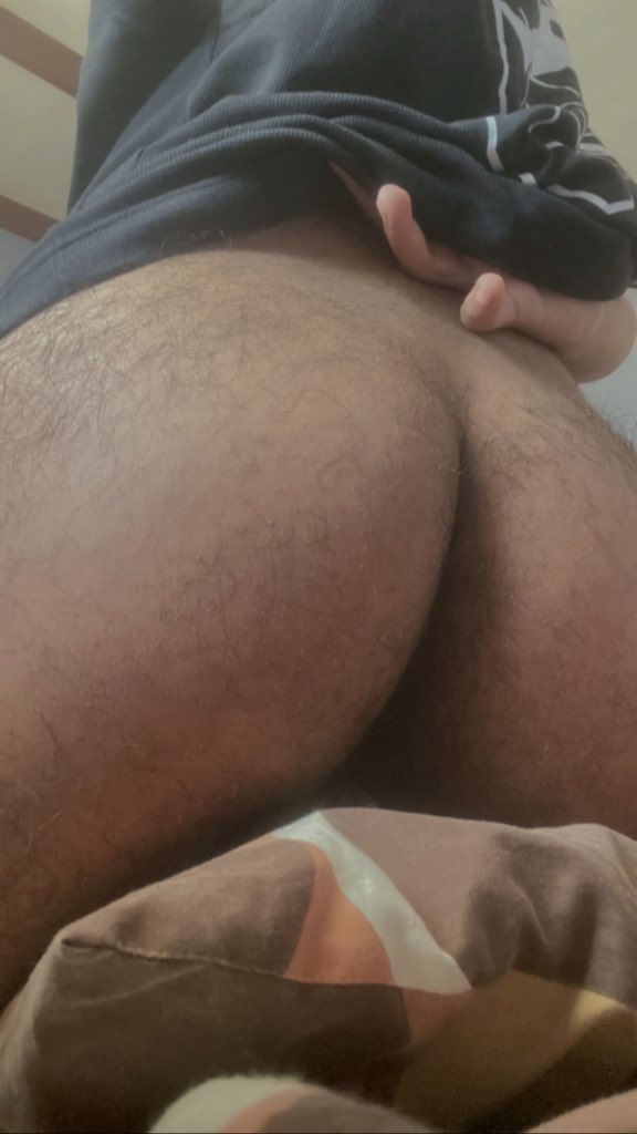 Chetomp4's tweet photo. Quien me da verga? Escriba para quedar @GrindrBolivia1 @cruisingbolivia @BoliviaPackgay https://t.co/VSWUzWUanu