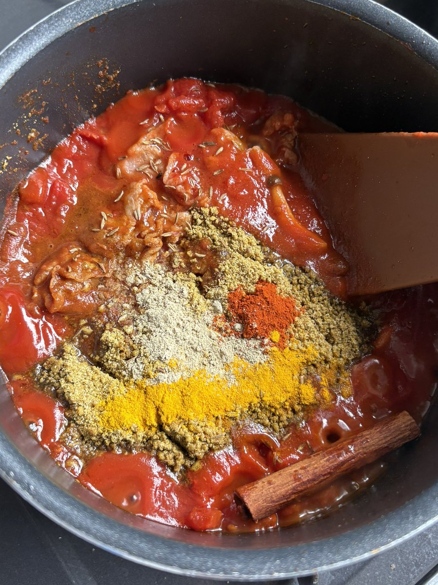 junichi_1221_'s tweet photo. お家カレー🍛
豚肉とほうれん草スパイシーカレー https://t.co/DKQBLNblpE