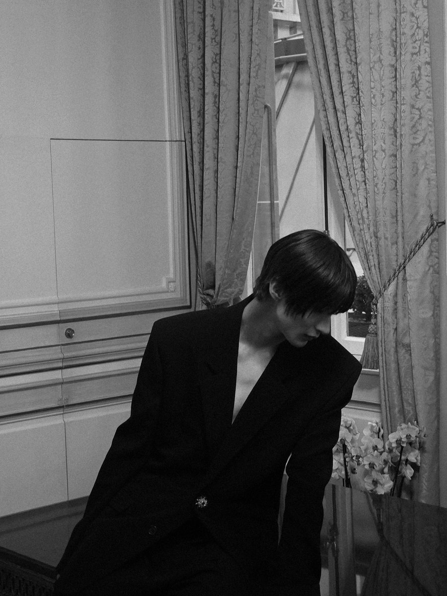 utoronlifebranc's tweet photo. Congrats to new BA​ ysl🌟
ANTON SAINT LAURENT AMBASSADOR 
#ANTONxSaintLaurent
#ANTONxSaintLaurentSS27 #생로랑앤톤 https://t.co/b3iygOPbZy
