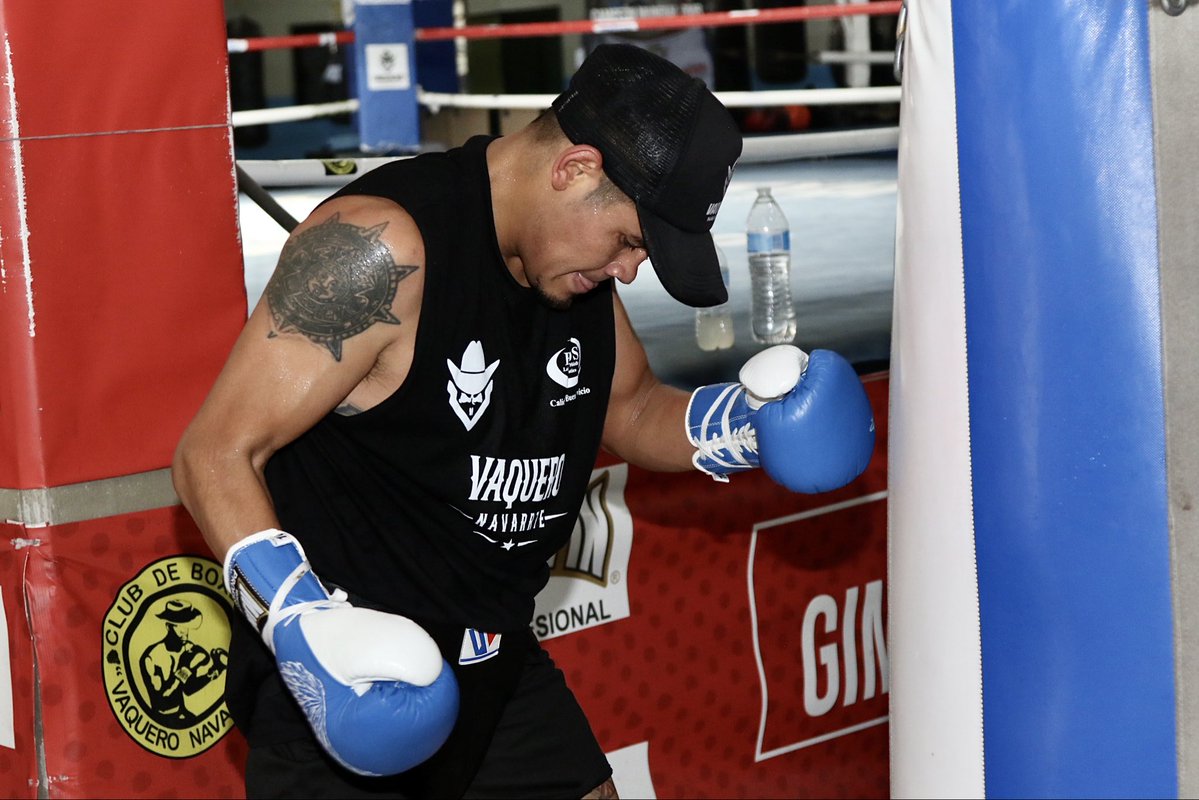 GlobalboxingNTW's tweet photo. 🥊 THREE BELTS. TWO CHAMPIONS.

WBO/IBF champ Emanuel Navarrete faces WBC champ O’Shaquie Foster in a super featherweight unification!

📅 Oct. 24 | San Antonio 📺 DAZN | 8 PM ET / 5 PM PT
Who leaves with all three? 🏆
#GBN #NavarreteFoster #Boxing https://t.co/zMXqKXqEAw