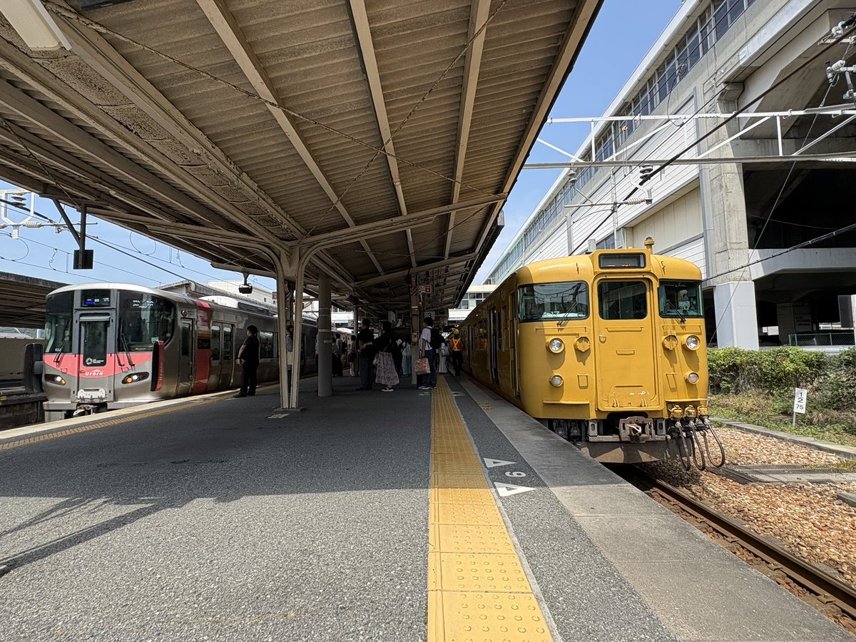 tottorimiki's tweet photo. さらば、岡山の115系A編成 https://t.co/N7XRhSX4cc