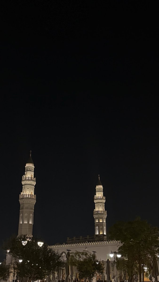 vuvrr3's tweet photo. مدينتي الحبيبة الله يحفظك من كل شر 🤍. https://t.co/gDXQbfJu7Z