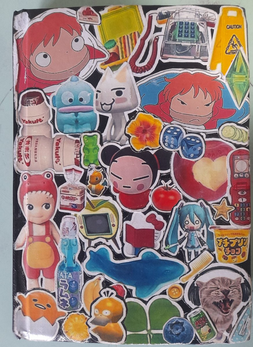 vampitinho's tweet photo. o caderno fofis da minha aluna https://t.co/X3M33h0XO9