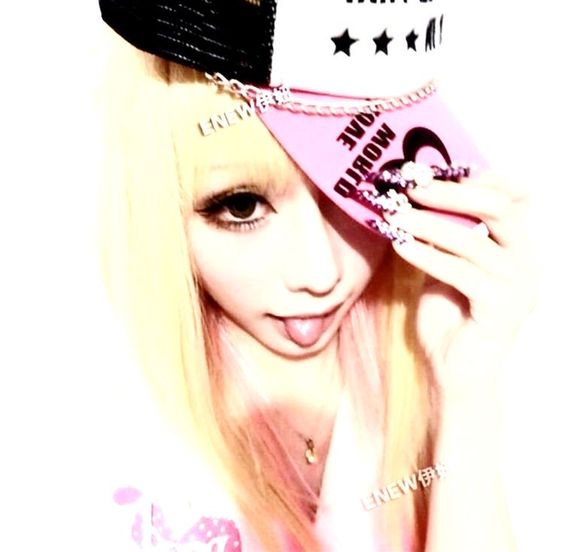 V4mpMadi's tweet photo. @VmprFngz_ #swag https://t.co/07sJHyLurO