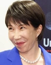 AfYjpB3h5Hp0n6g's tweet photo. 「大臣になる前の『いち国会議員』時の発言なので、大臣としての発言は控えさせて頂く…」と逃げる梁農水大臣…

自民党応援しなかったから補助金カットって言ったのにやっぱり逃げる裏金議員！

こんな男をお粗末にも大臣にした高市早苗…
ホント、大臣失格！議員もヤメロ！
国民を舐めてます！😩 https://t.co/CLeeNqD01Q