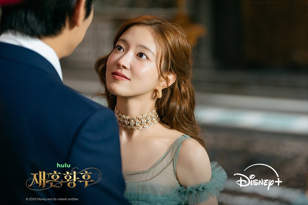 lsyfanclub's tweet photo. 261002 圖片】
@disneypluskr
更新《再婚皇后》劇照
11／4日迪士尼播出

#이세영
#배우이세영
#李世榮
#leeseyoung 
#イセヨン https://t.co/frNM1xdDHX