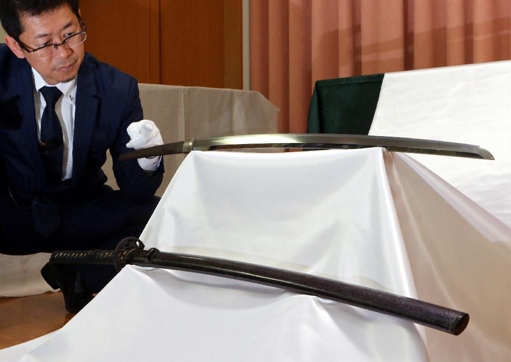 rannpusu1's tweet photo. 和泉守兼定（いずみのかみ かねさだ）は、主に新選組副長・土方歳三の愛刀（幕末の11代・会津兼定作）と、戦国時代の名工（美濃の2代・之定）の2つを指します。 https://t.co/t2oTZUXrSF