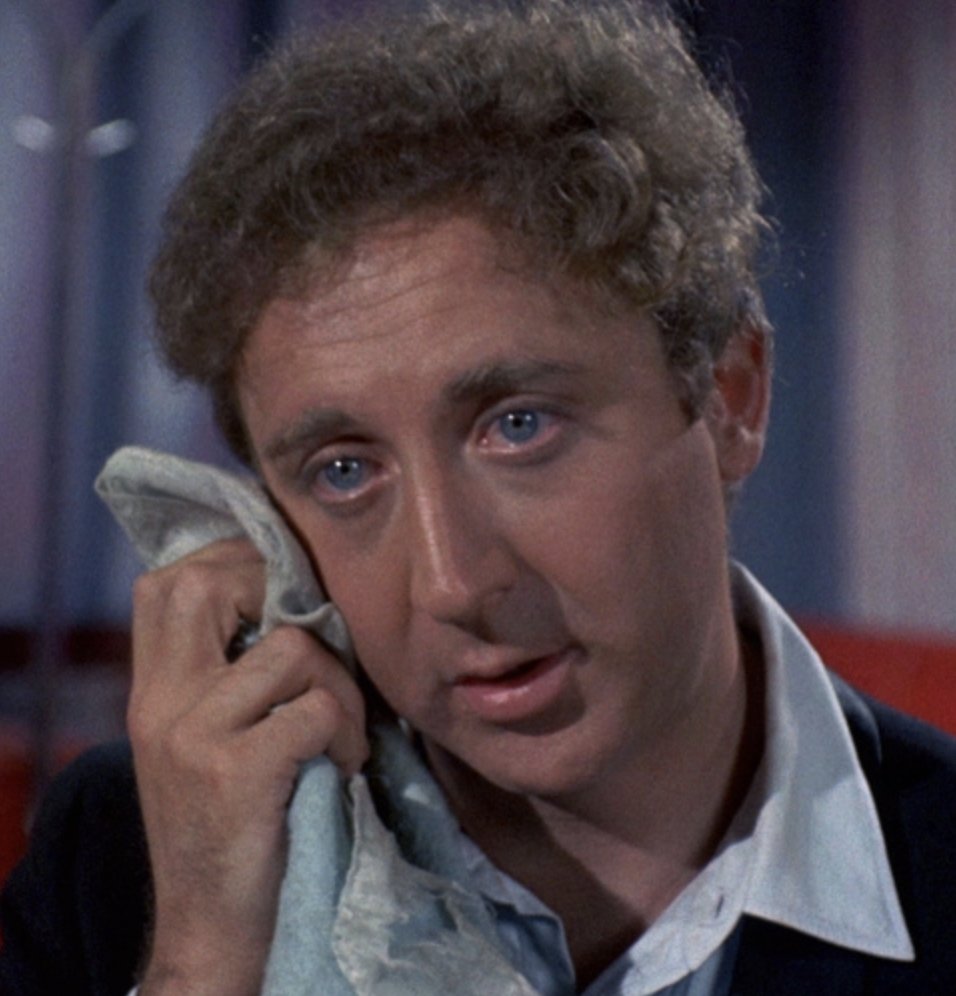 AravenaCons's tweet photo. @BoliBic_gastado Es el punto medio entre Gene Wilder (feo) y Damon Albarn en los 90 (facecard) https://t.co/FuxpnJ3tyd