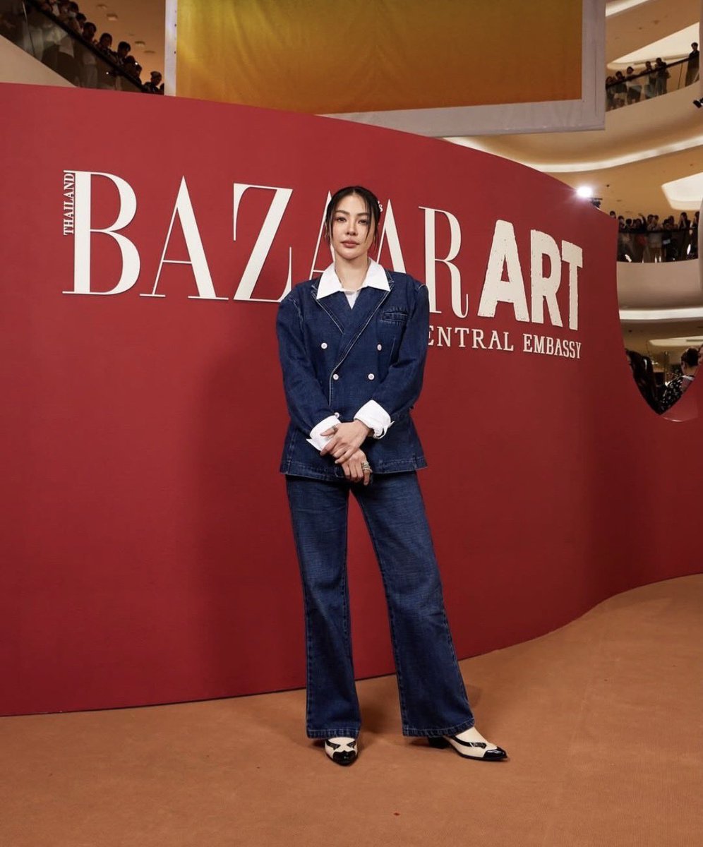 Fayemily_TH's tweet photo. P’Faye IG Update 
BAZAAR ART 2026 🎨✨

❤️ Like 💭Comment
📤 Share 🔄 Repost 
🖇️ https://t.co/jG46QYf8ft

FAYEATOM BAZAAR ART MOMENTS
#BAZAARArtxFayeAtom
#FayeAtom #FayePeraya #AtomPariya https://t.co/MknLE4vj1L