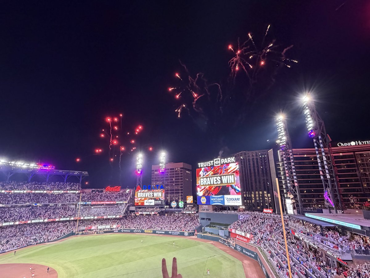 CMaxMan's tweet photo. #Braves #Believe #LetItFly https://t.co/LbTsOwLlgc