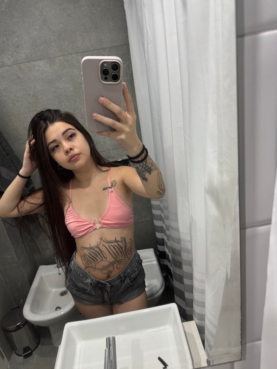 Megan_Shier's tweet photo. Was aboout to take a shower 📸💦 https://t.co/b2OS0Aw9xx