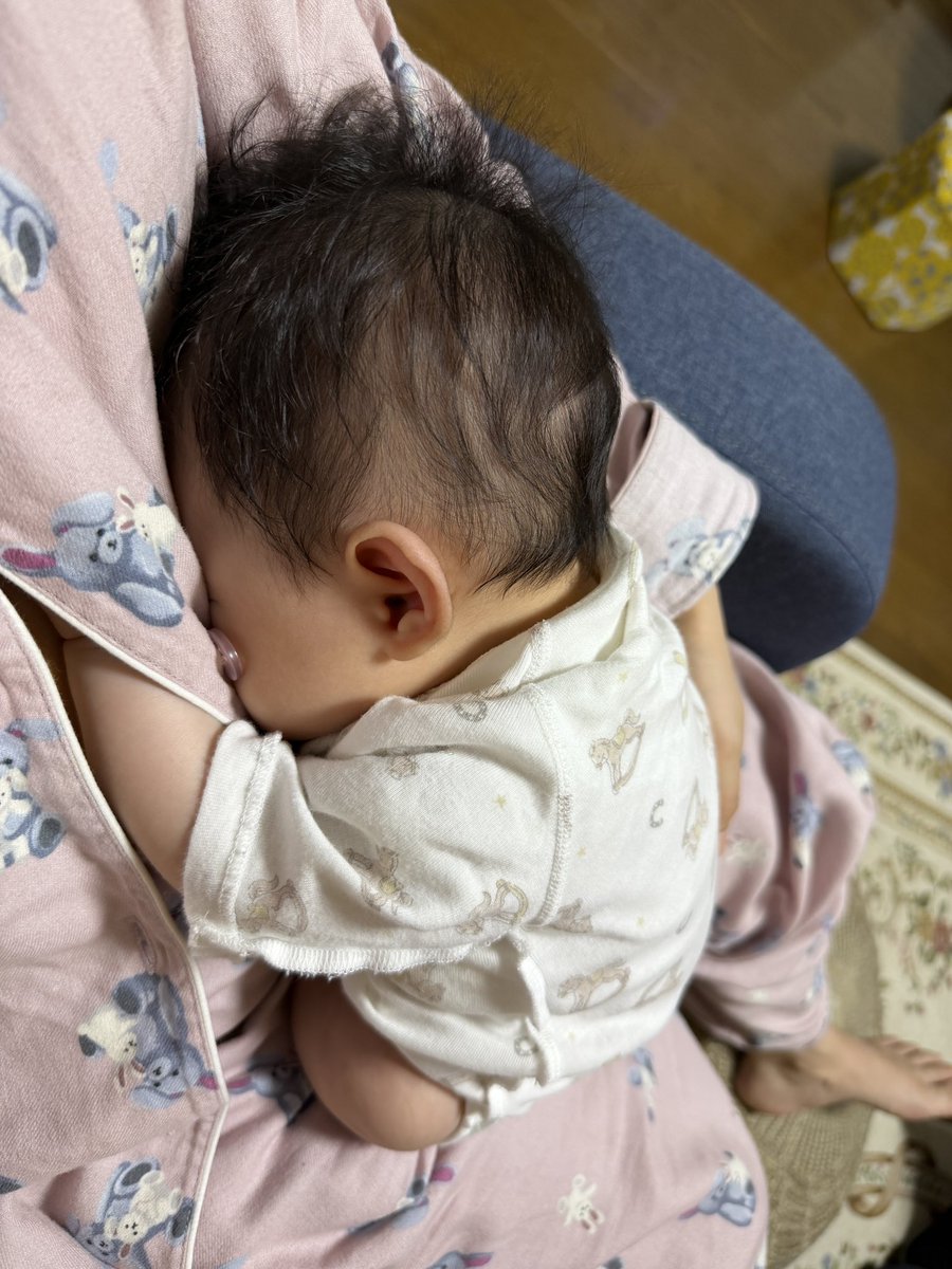 pi_hapi_pi's tweet photo. まだお腹にいると思ってた時の写真 https://t.co/poqr4Z2rOl