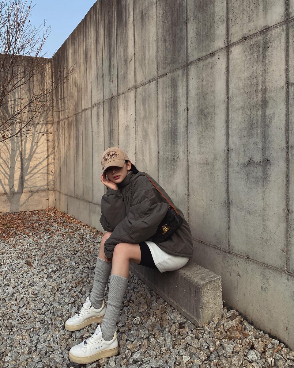 djslim3's tweet photo. どんな困難な壁が立ちはだかっても、仲間がいれば乗り越えられる。明日も頑張っていこう！ 👇
twKq https://t.co/XlzwY2uQlC