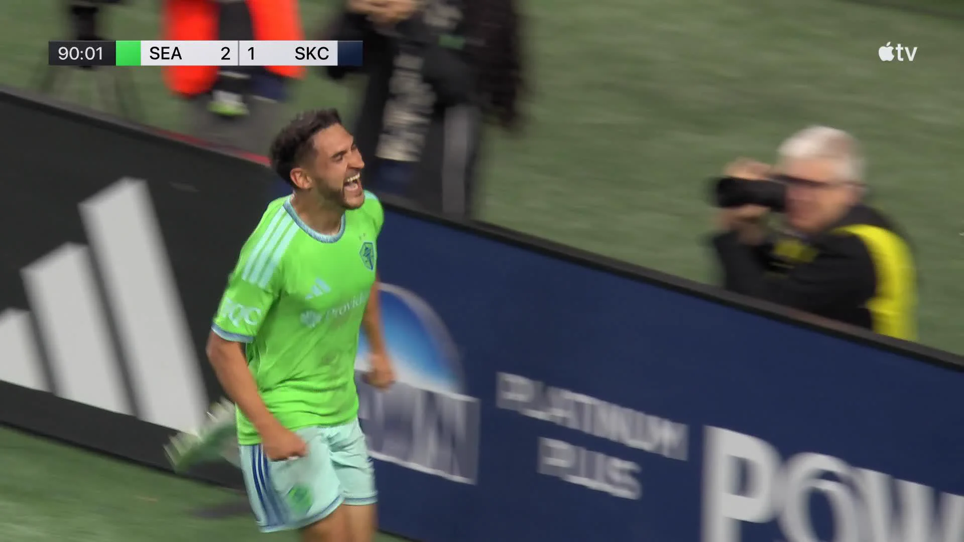 Seattle 2 - 1 Kansas City